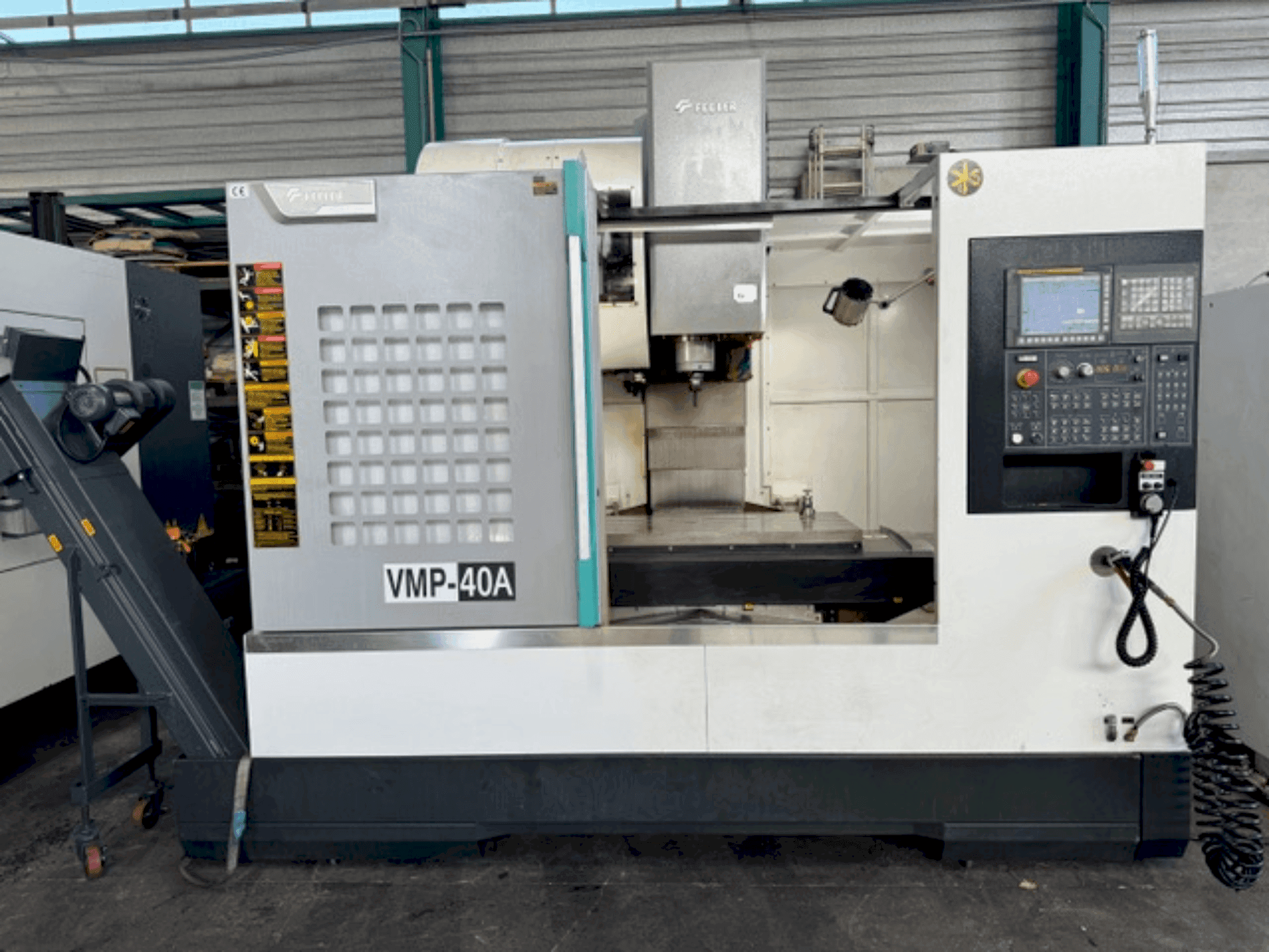 A Feeler VMP40A gép elölnézete