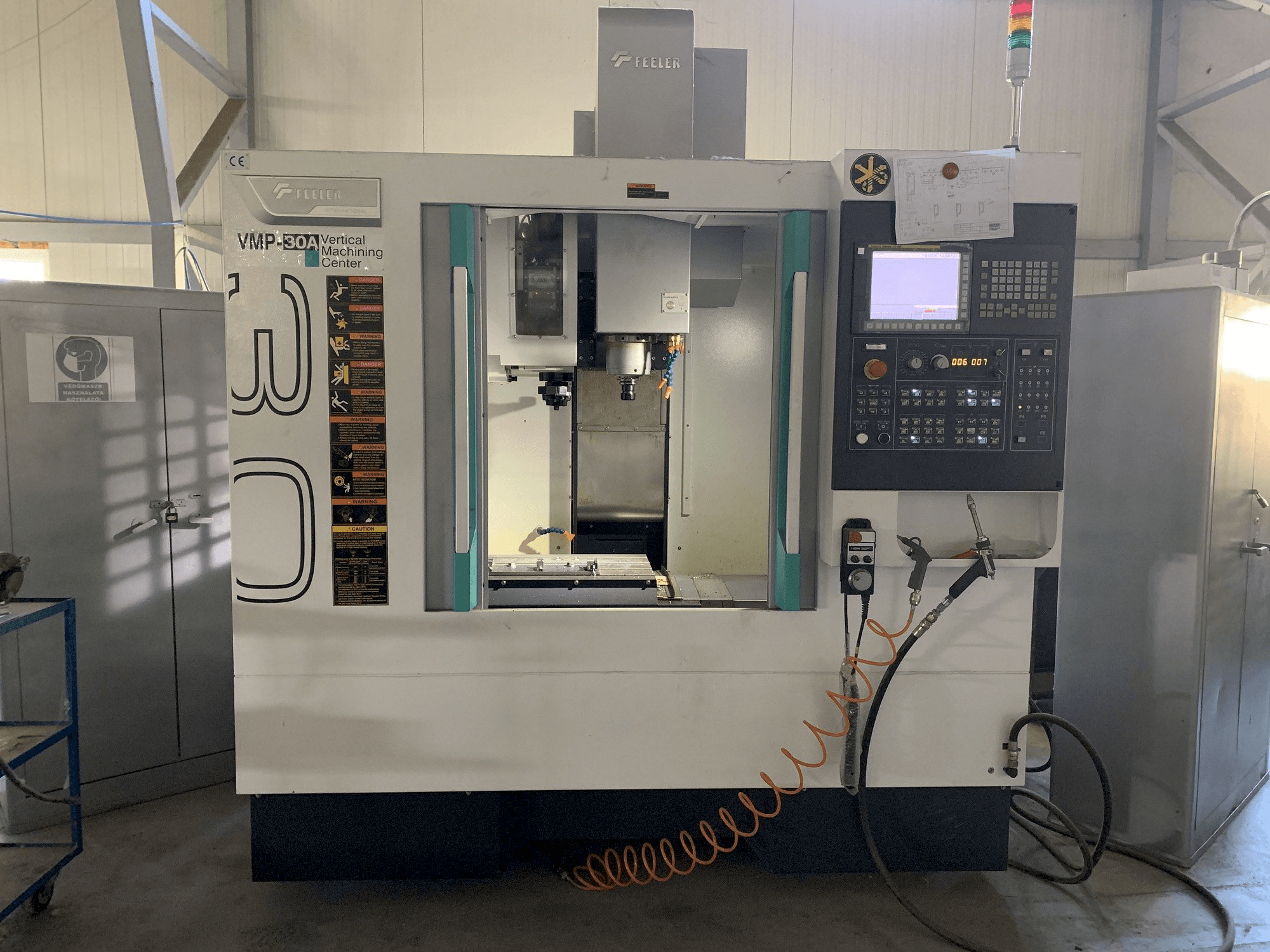 A Feeler VMP 30 gép elölnézete