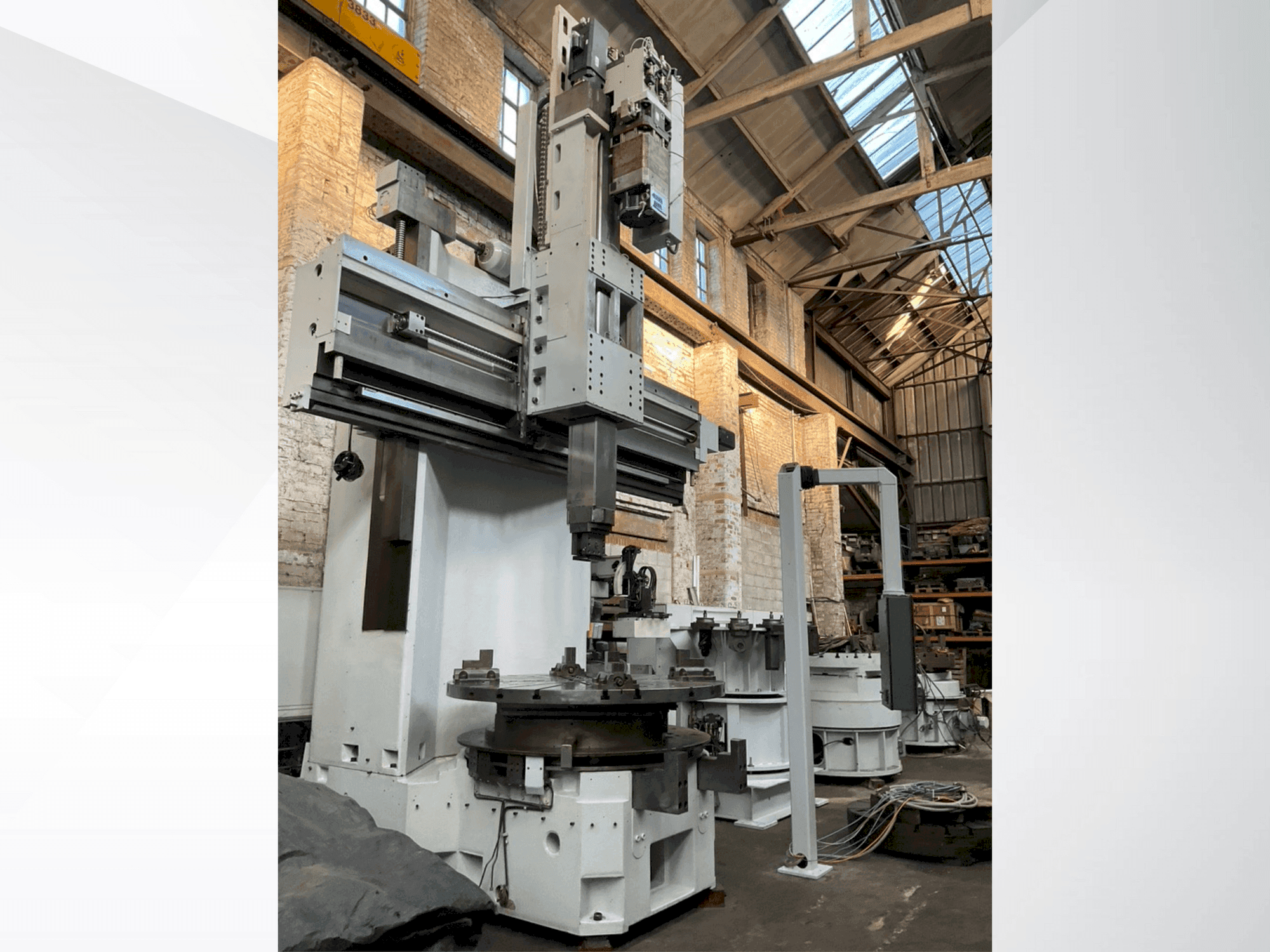 A DÖRRIES SCHARMANN VCE2000/180MC-FC CONTUMAT gép elölnézete