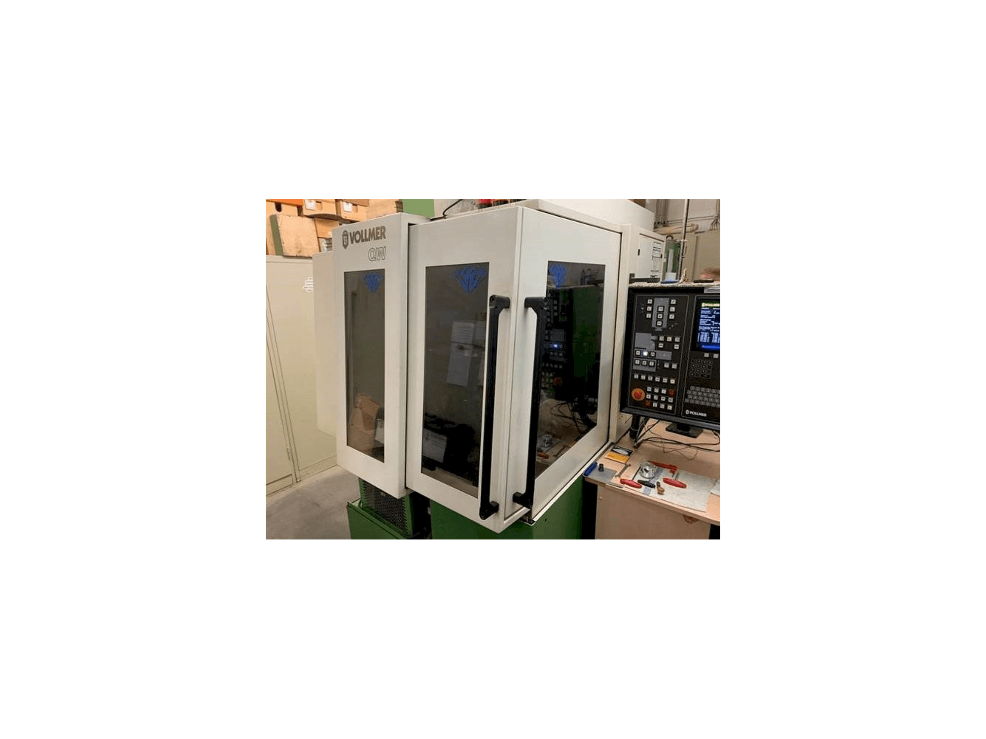 A VOLLMER QW72 P gép elölnézete