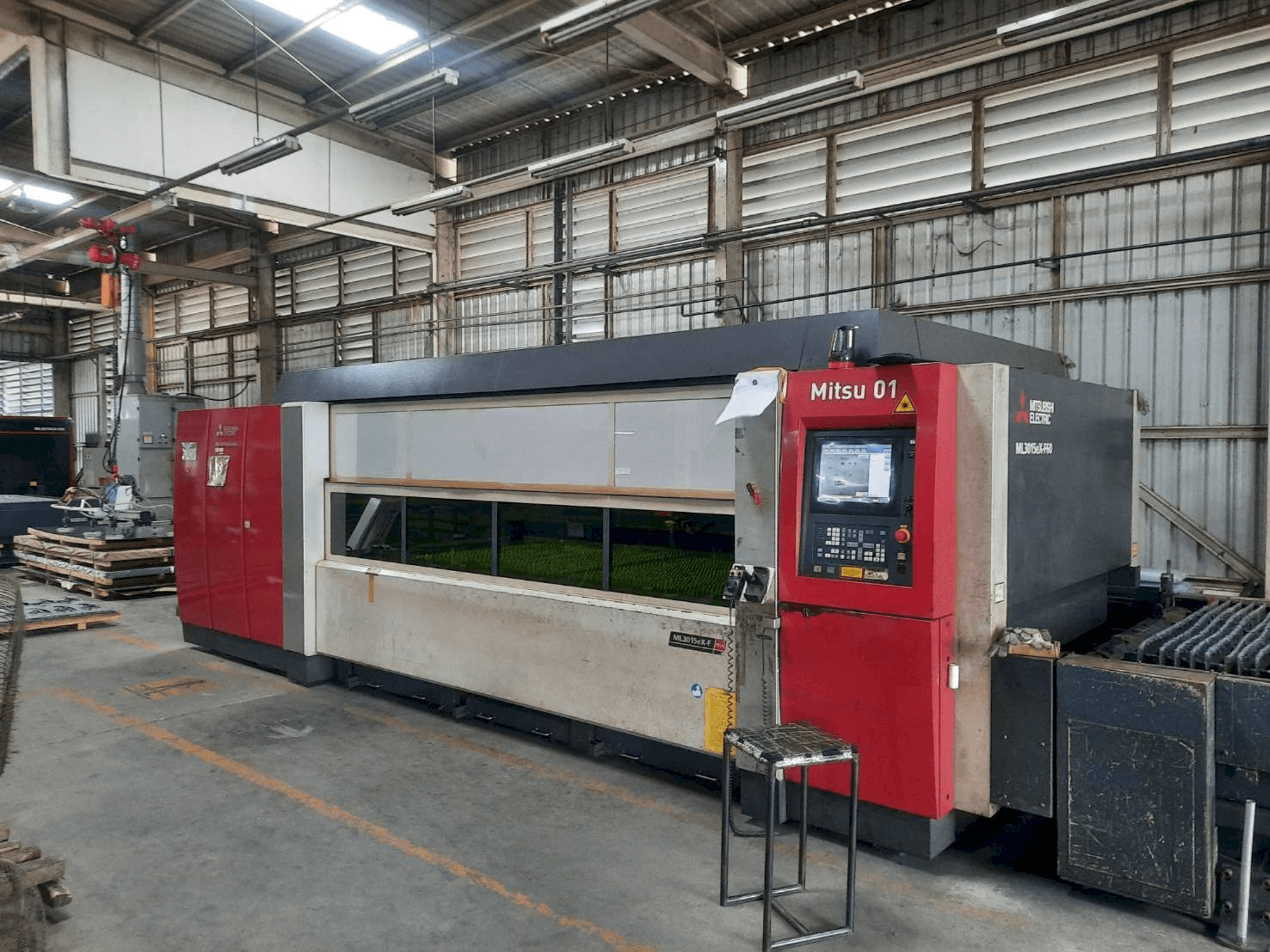 A Mitsubishi ML3015eX F60 gép elölnézete