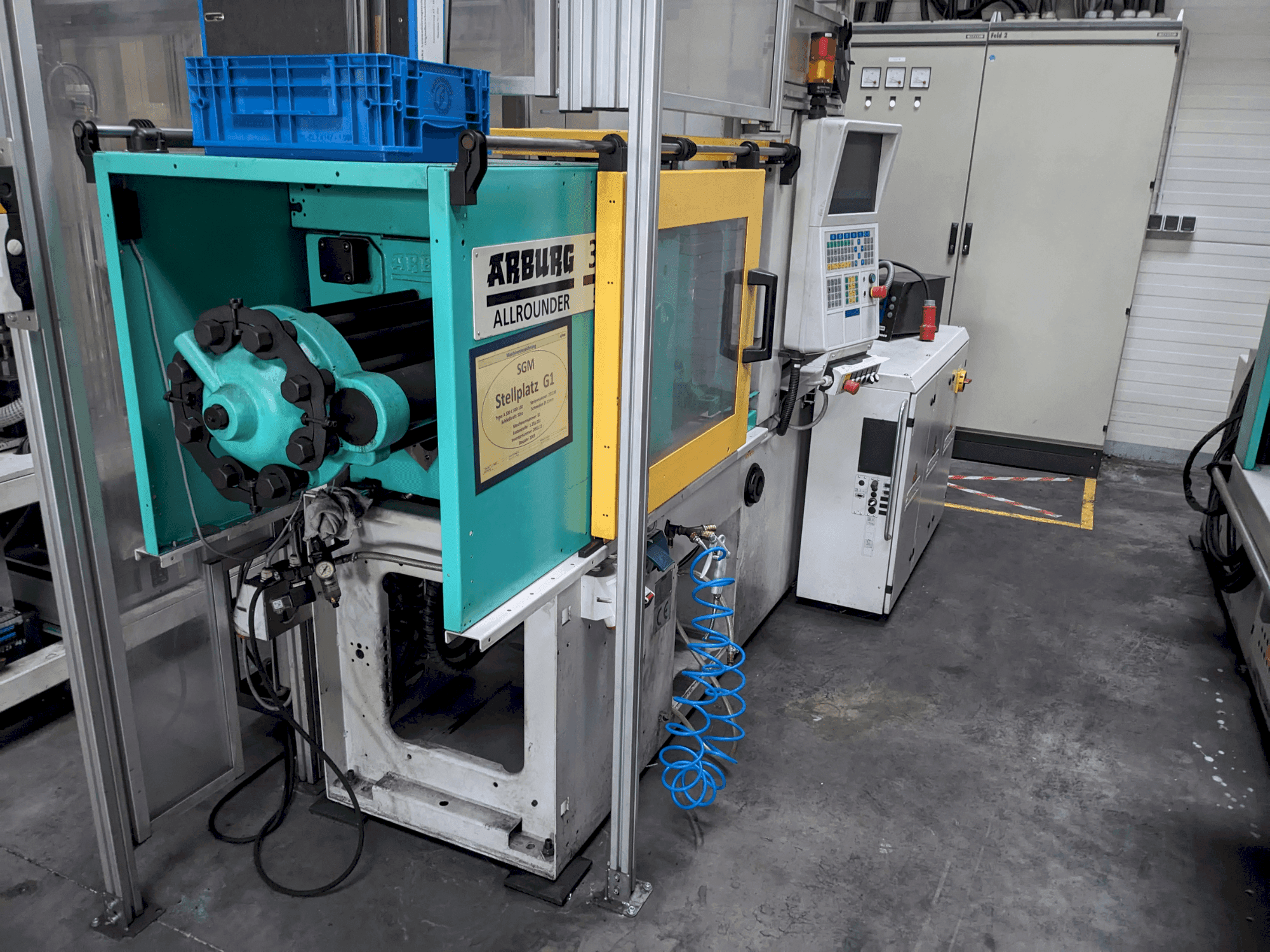 A Arburg 320 C 500-100 gép elölnézete