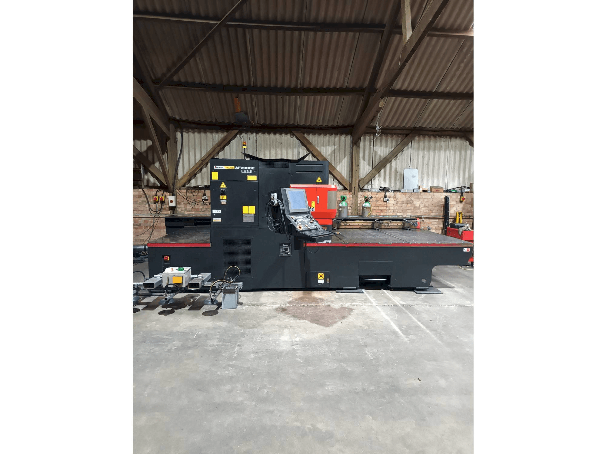 A AMADA LC 2415 alpha 4 NT gép elölnézete