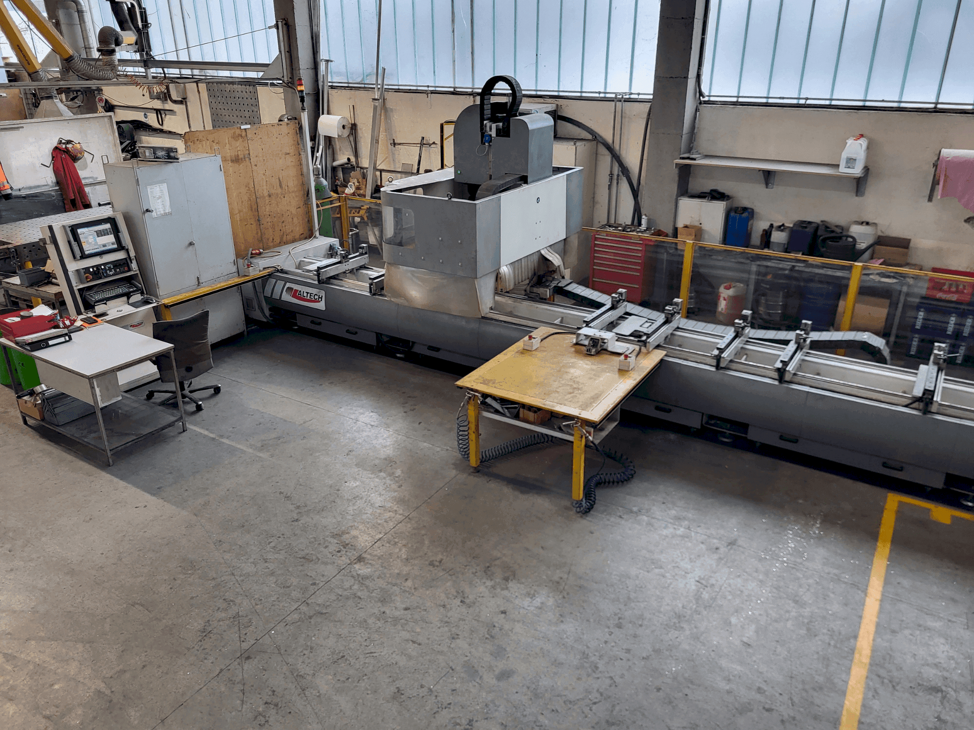 A ALTECH Tango gép elölnézete