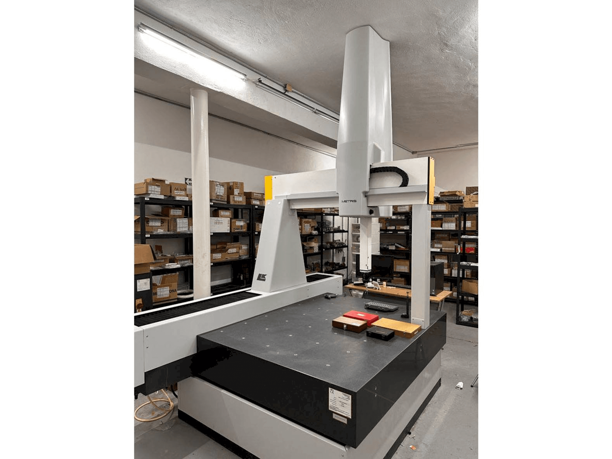 A NIKON LK V 15.10.8 gép elölnézete