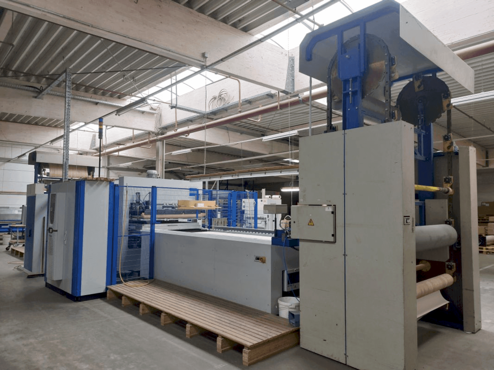 A WEMHÖNER Variopress Basic 1000S gép elölnézete