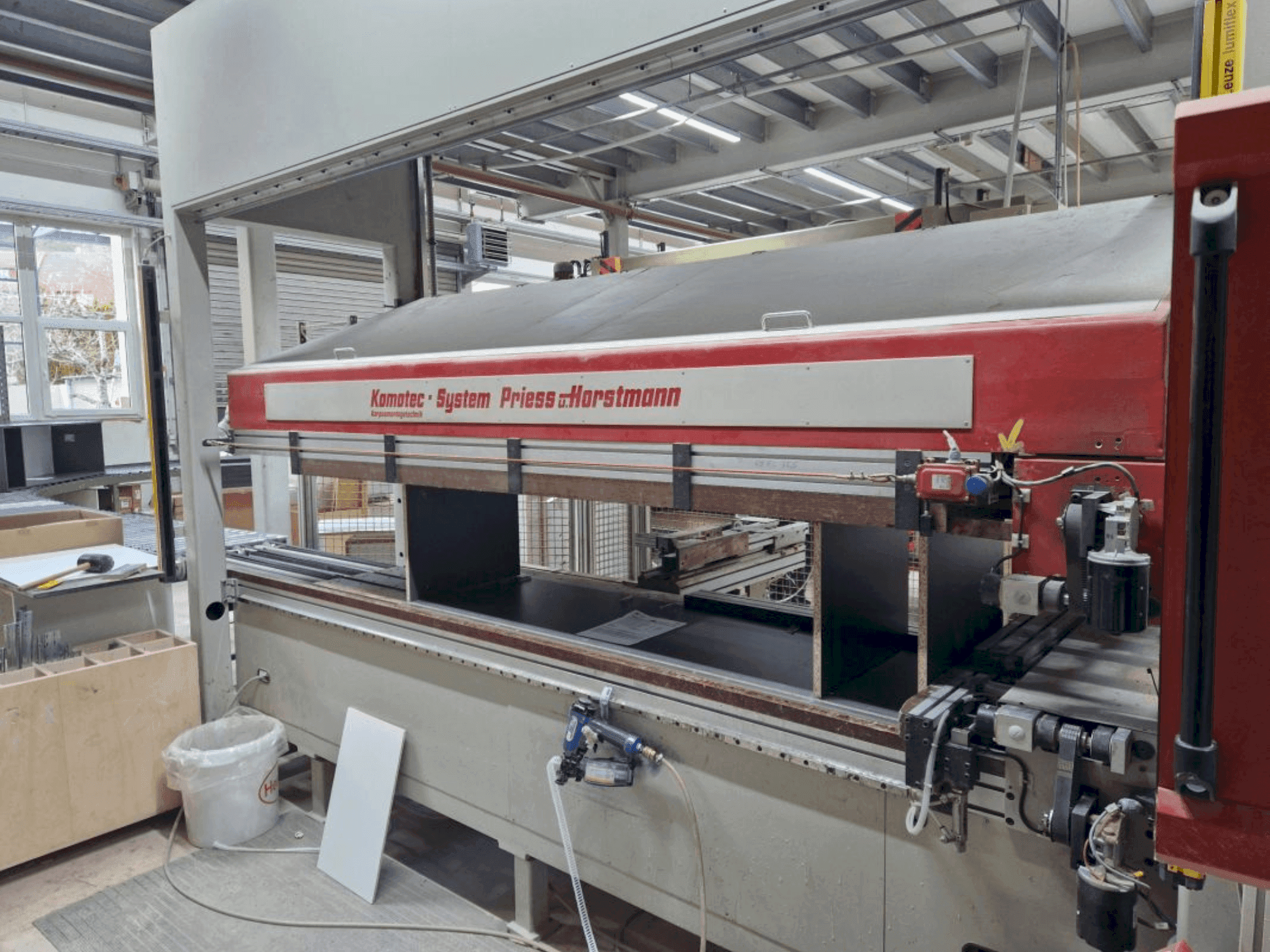 A Priess & Horstmann PBA-52M gép elölnézete