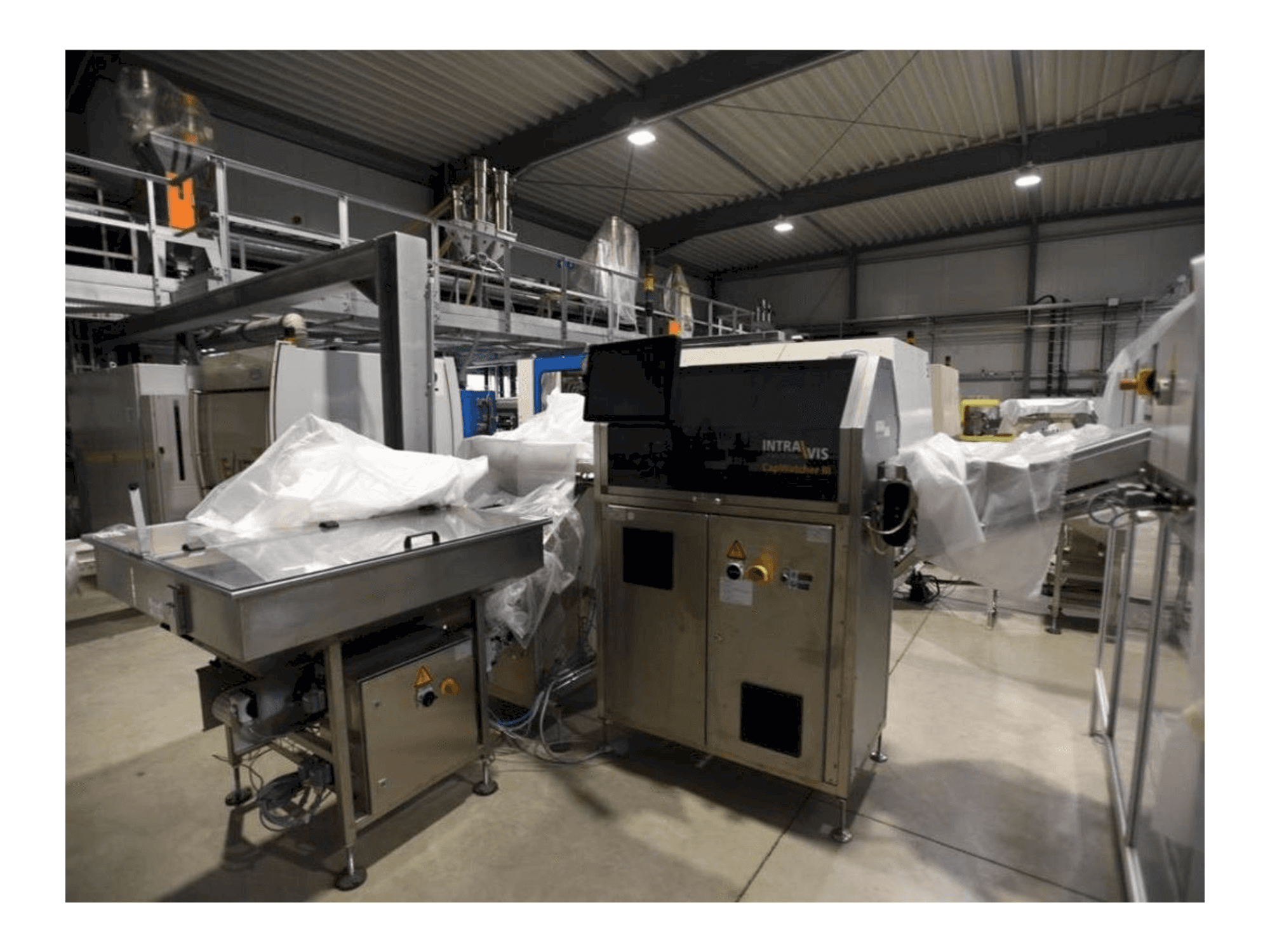 A INTRAVIS Capwatcher 6275 gép elölnézete