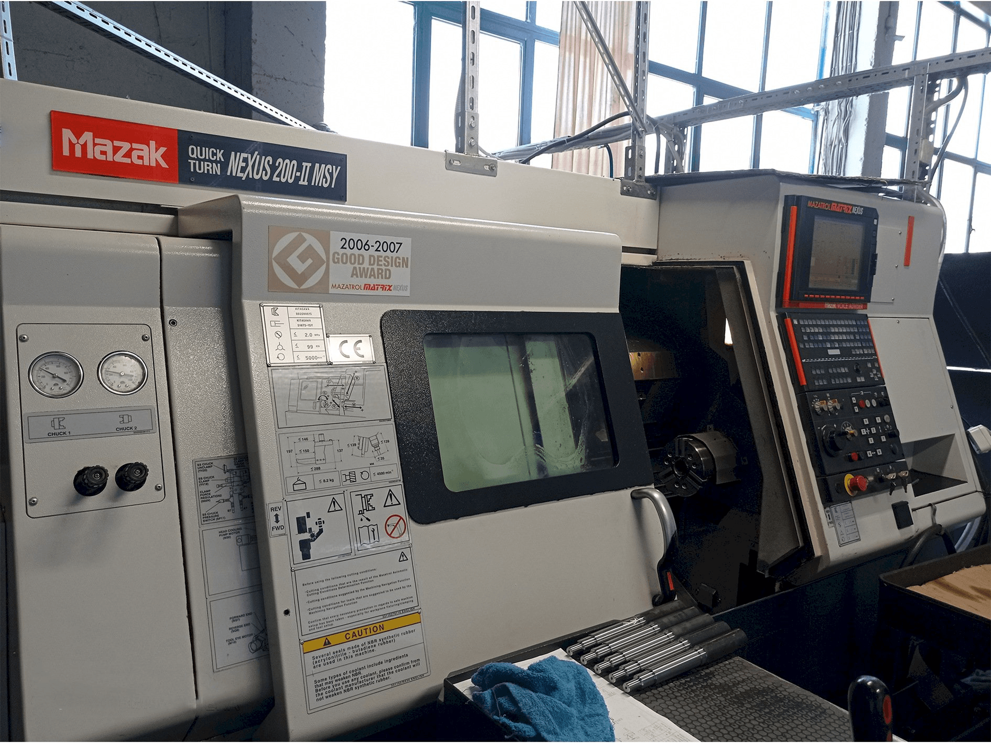 A Mazak Quick Turn Nexus 200-II MSY gép elölnézete