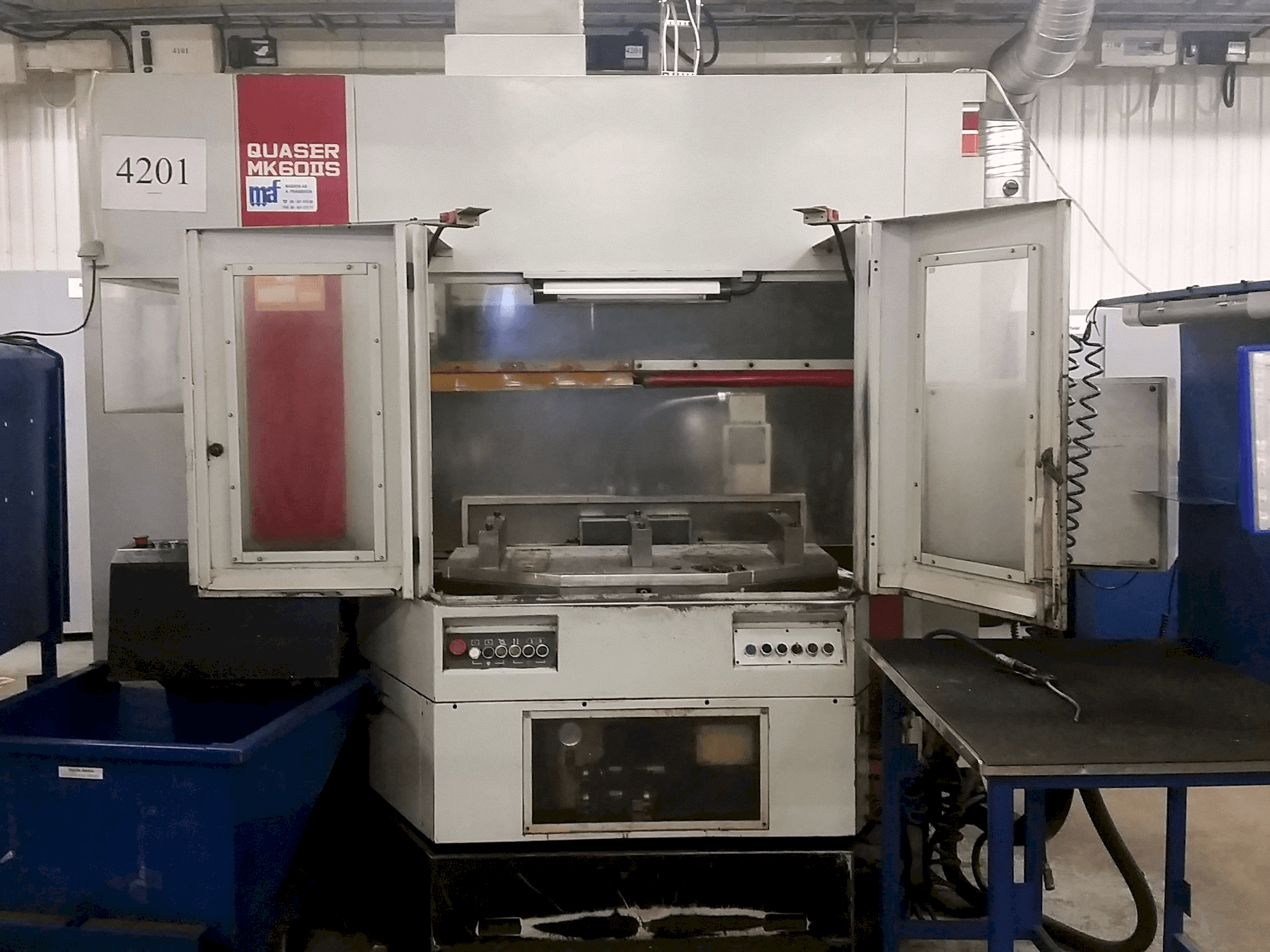 A Quaser MK60 IIS gép elölnézete