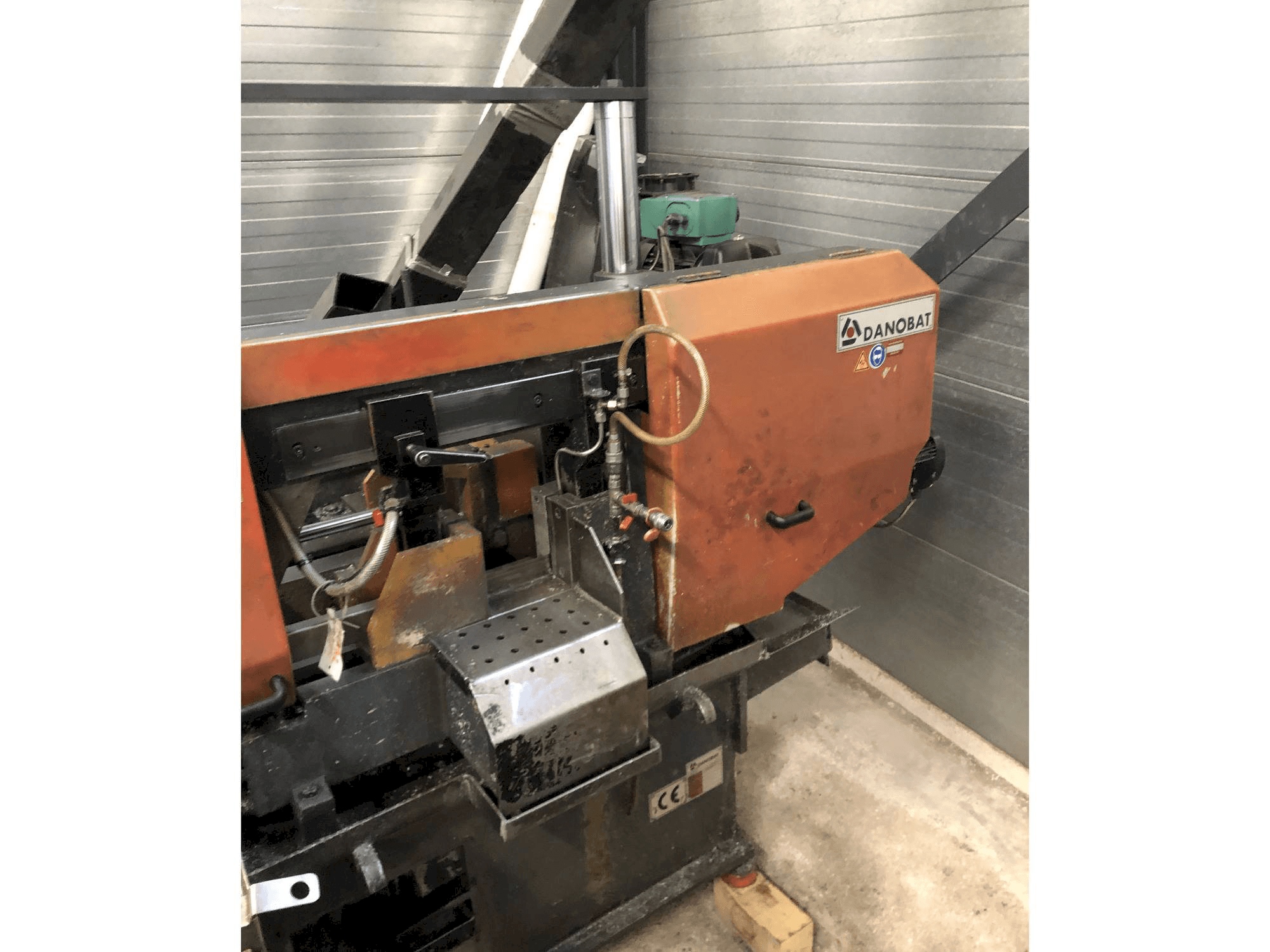 A DANOBAT CR 260 AF CN gép elölnézete