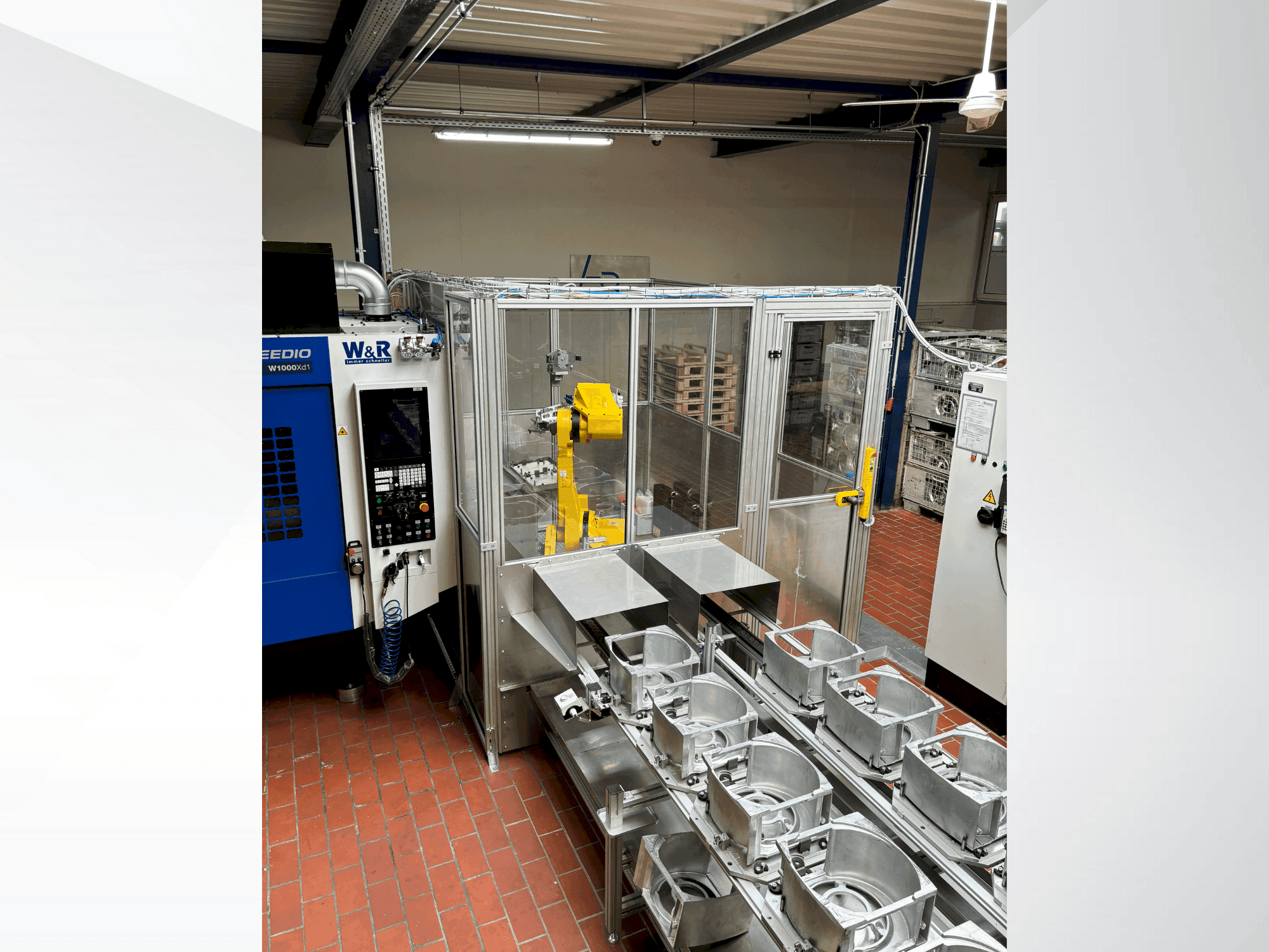 A FANUC M710 iC 70 gép elölnézete
