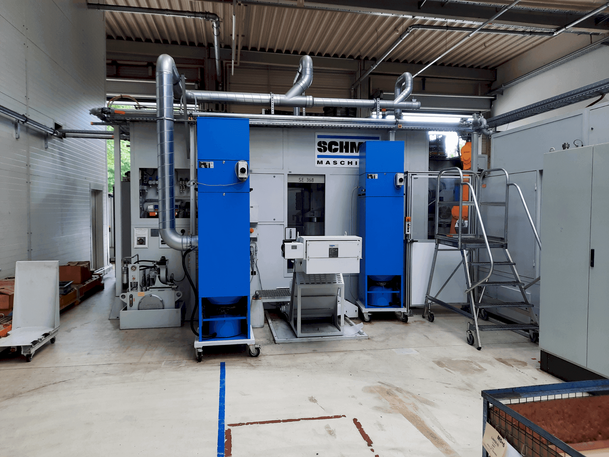 A SCHMID SE 368 gép elölnézete