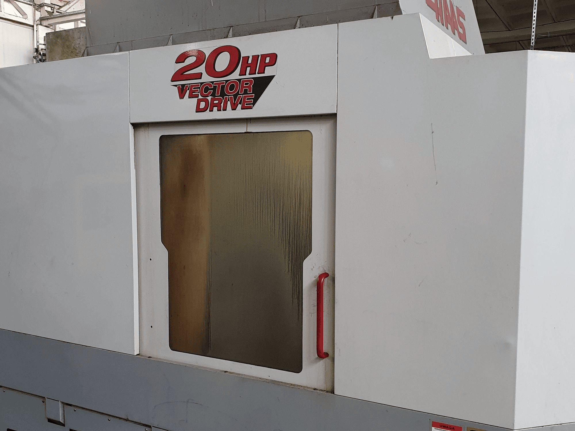 A HAAS HS-1RP HE gép elölnézete