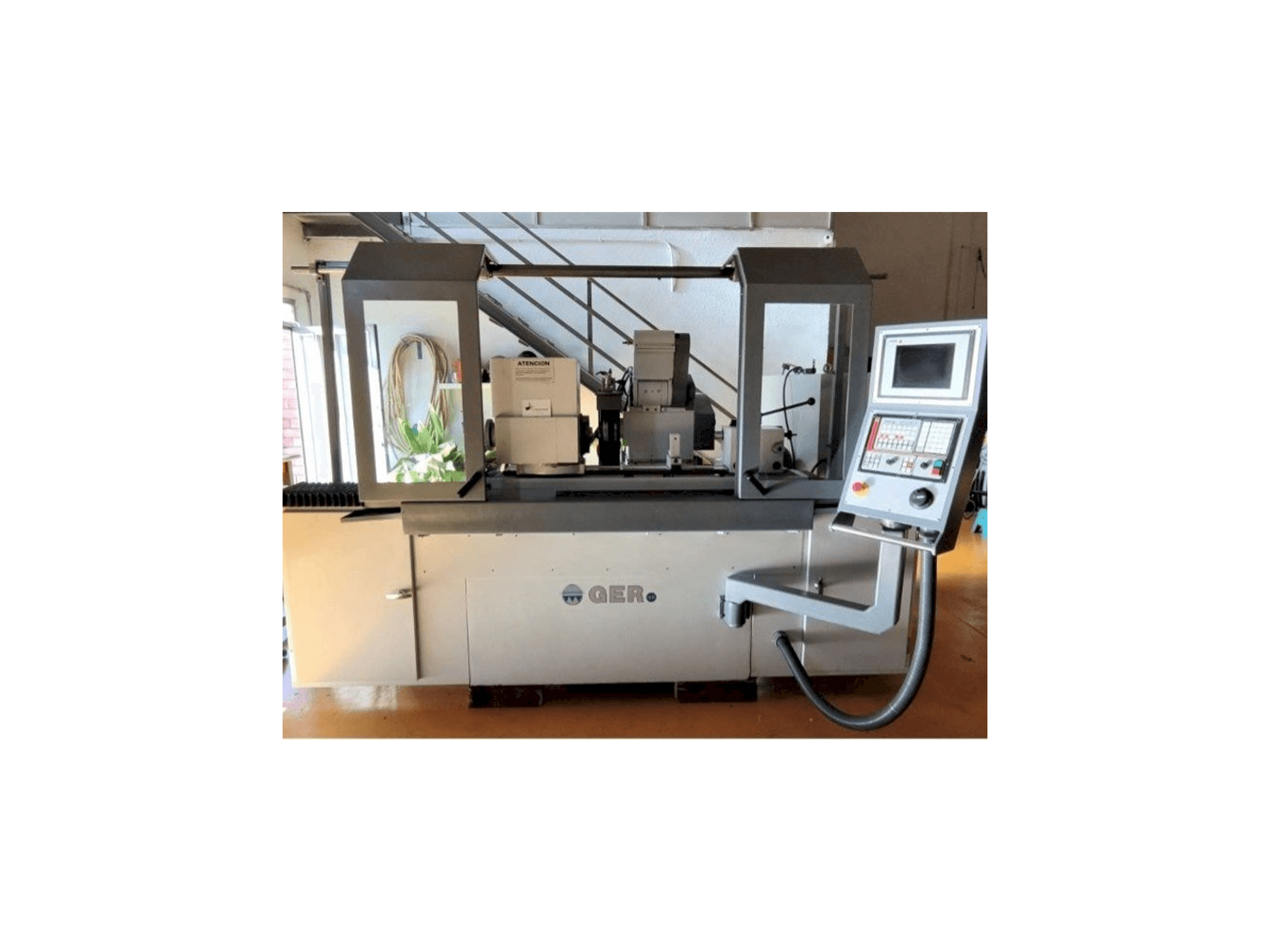 A GER C-500 CNC gép elölnézete