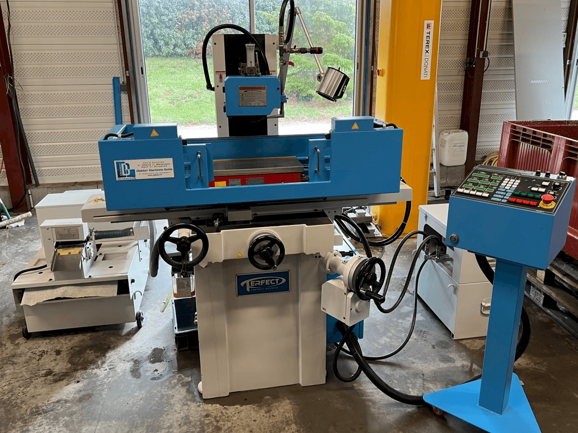 A PERFECT PFG-2045AH gép elölnézete