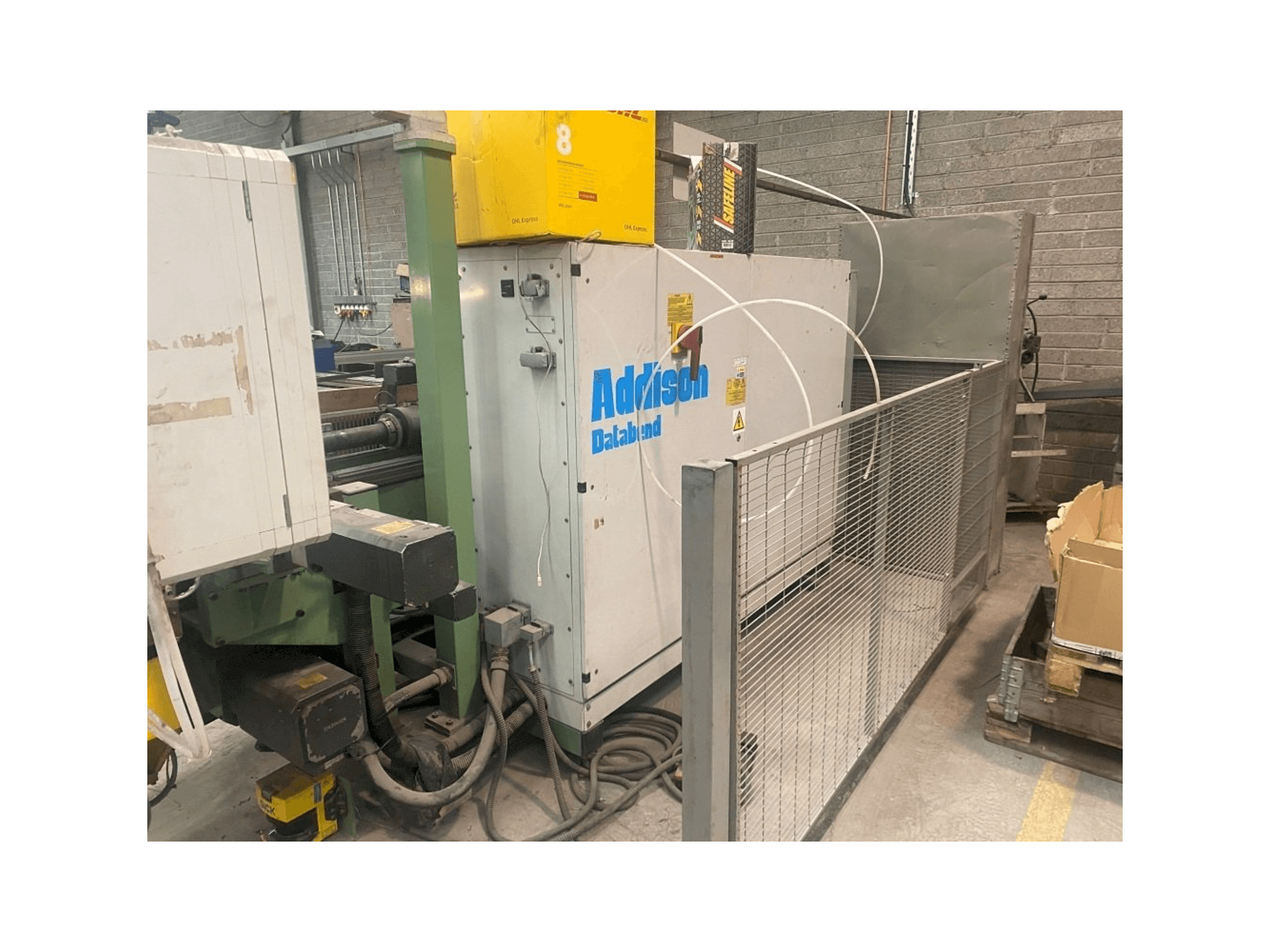 A Addison DB40E gép elölnézete