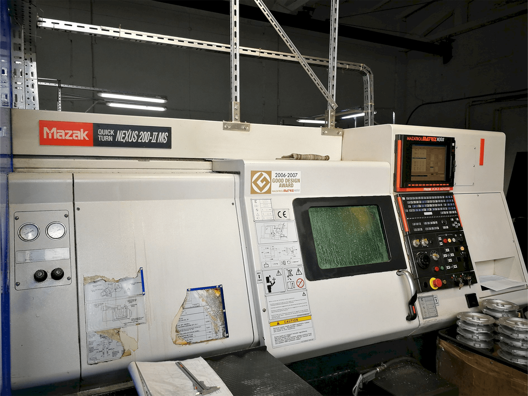 A Mazak Quick Turn Nexus 250-II MS gép elölnézete