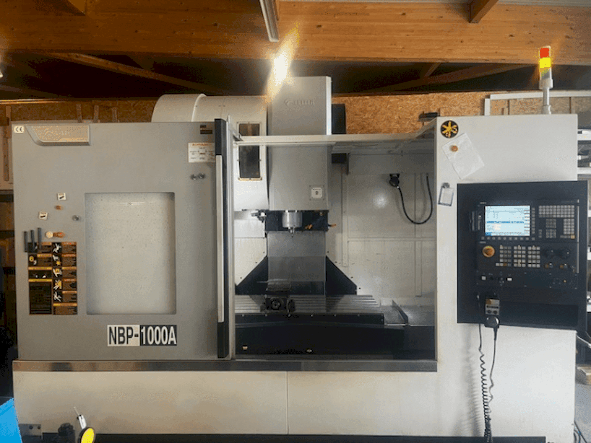 A Feeler NBP 1000A gép elölnézete