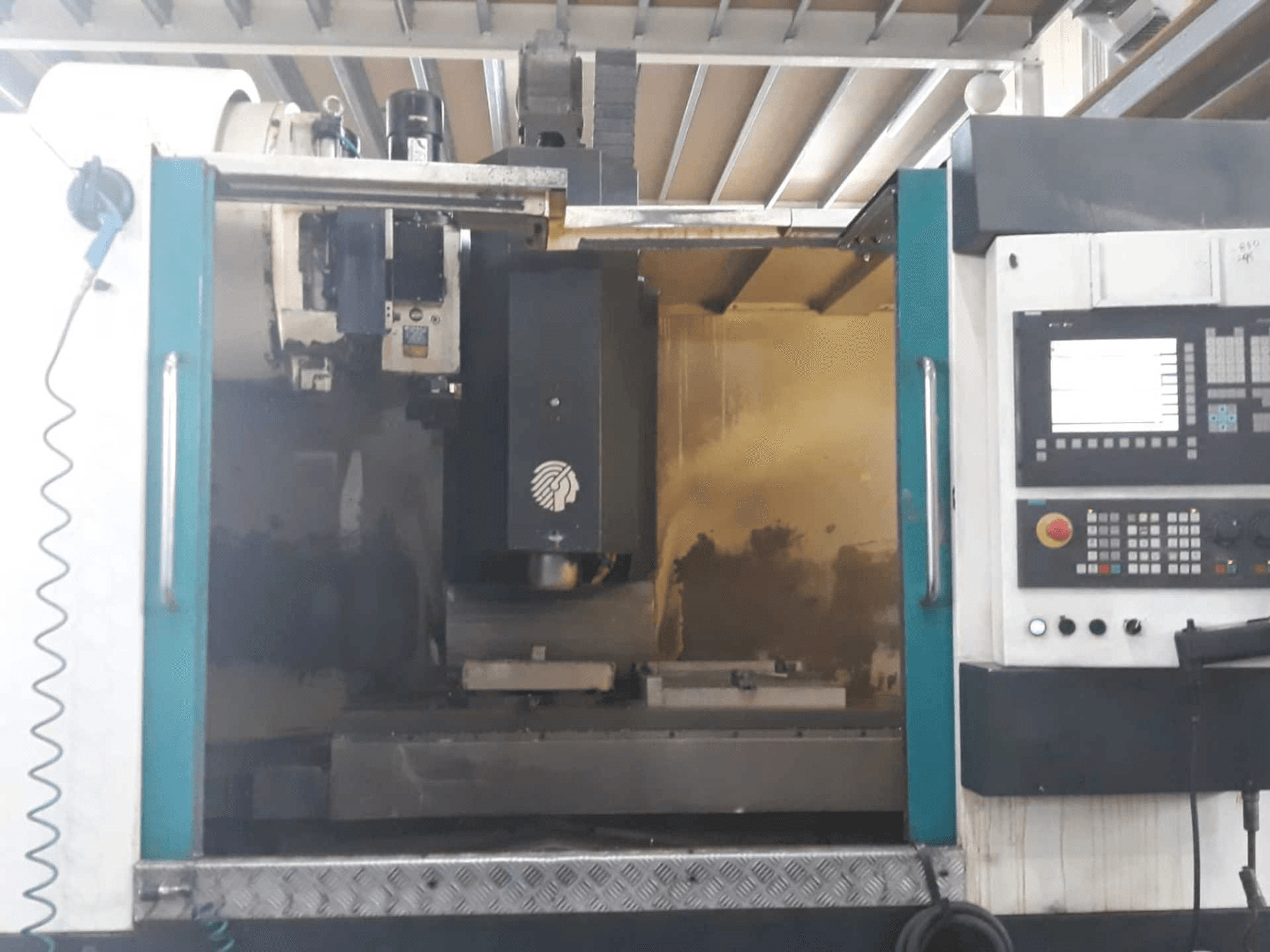 A Huron VX12 gép elölnézete