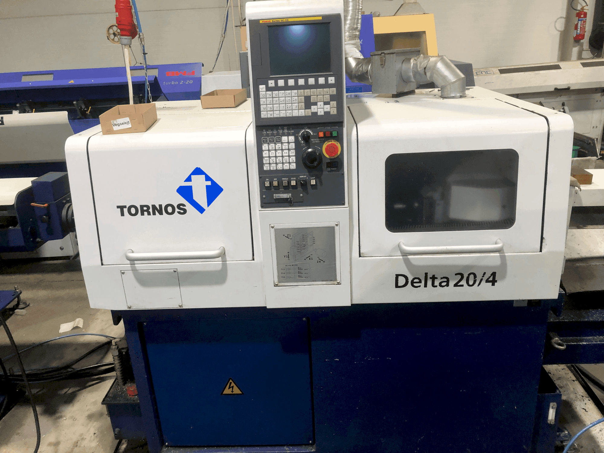 A TORNOS TORNOS DELTA 20/4 gép elölnézete