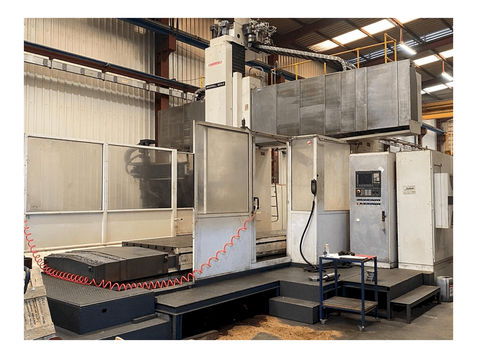 A INGERSOL BOHLE Master Center T1 gép elölnézete