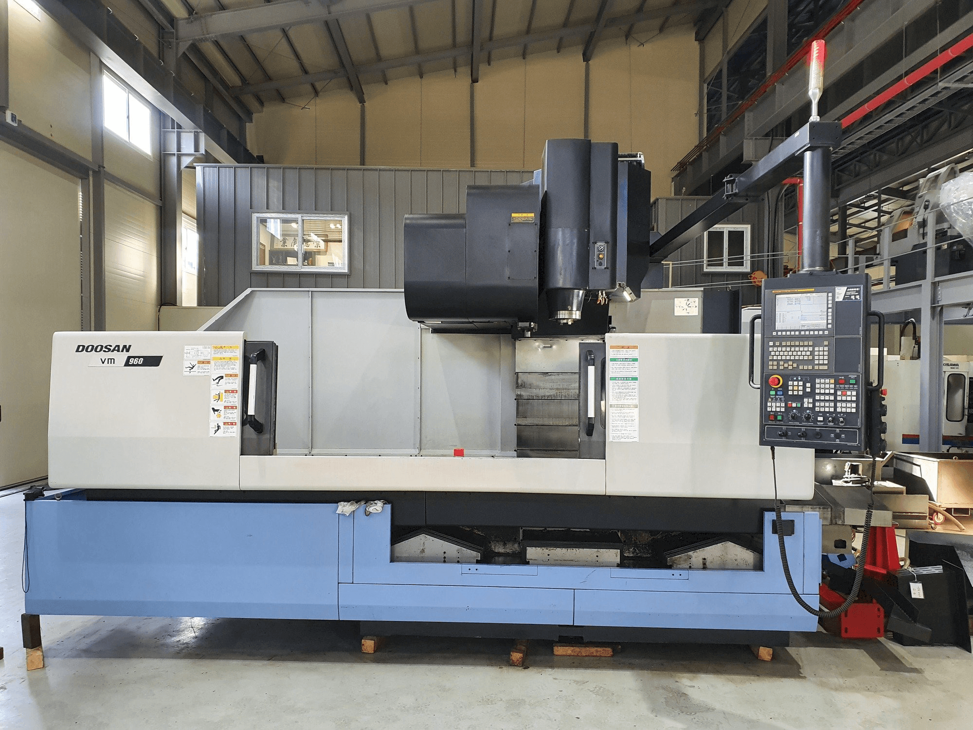 A Doosan VM 960 gép elölnézete